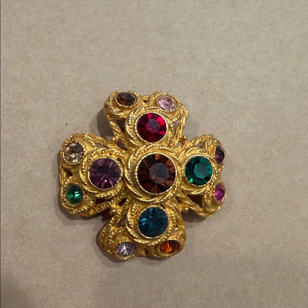 Vtg Goldtone Multicolor Gemstone Maltese Cross Brooch - Picture 6 of 10